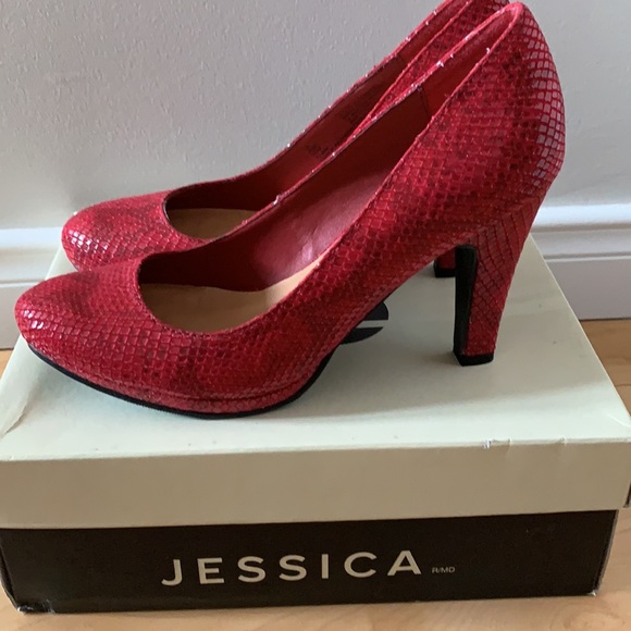 Chaussure - Picture 2 of 3